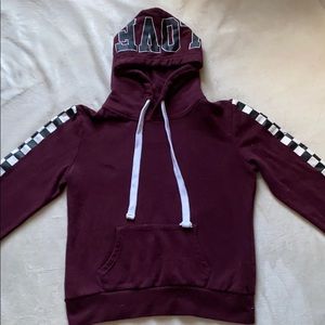 Checkered sleeved burgundy hoodie